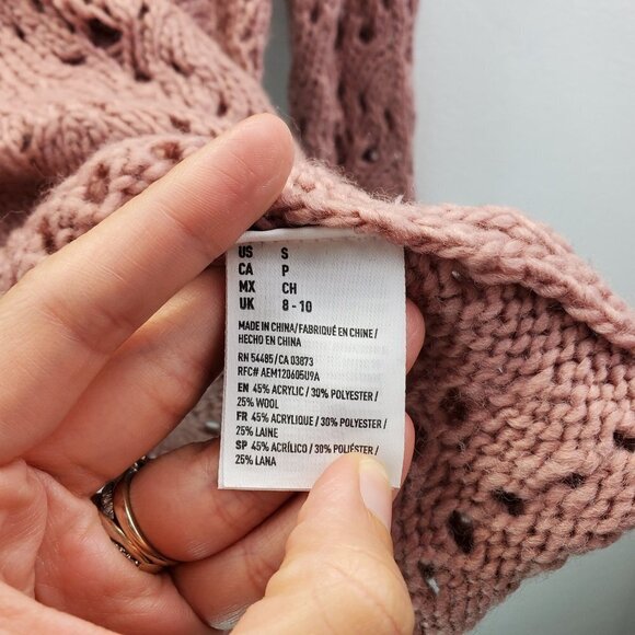 American Eagle Outfitters Knit Vneck Sweater - Picture 4 of 12